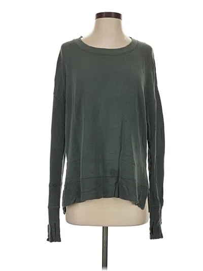 Pre-owned Athleta Long Sleeve T-shirt In Green
