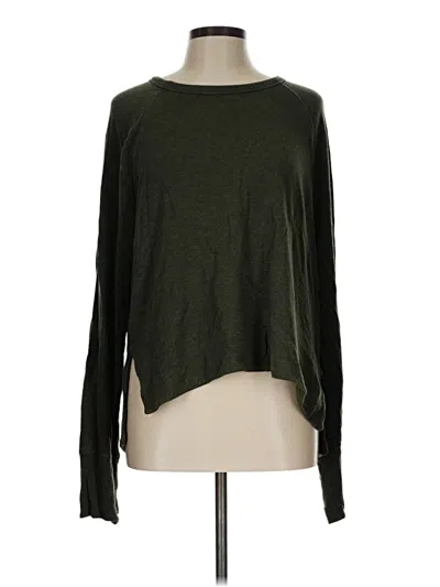 Pre-owned Athleta Long Sleeve T-shirt In Green