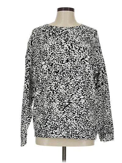 Pre-owned Athleta Long Sleeve T-shirt In Silver