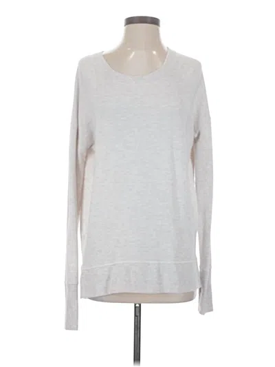 Pre-owned Athleta Long Sleeve T-shirt In Silver