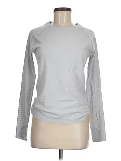 Pre-owned Athleta Long Sleeve T-shirt In Silver
