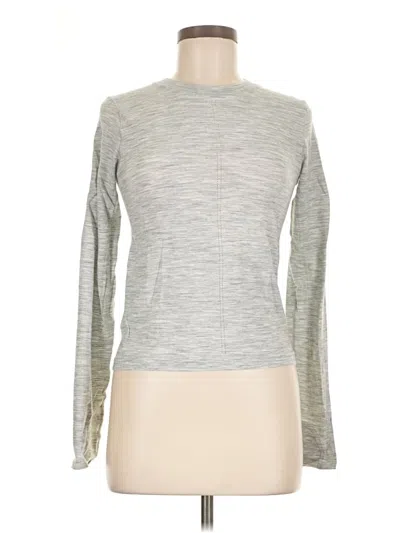 Pre-owned Athleta Long Sleeve T-shirt In Silver