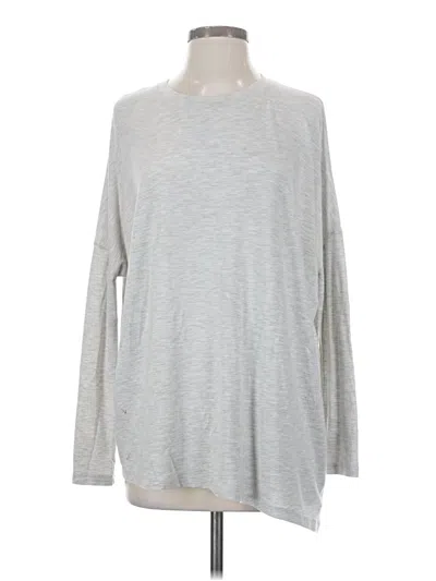 Pre-owned Athleta Long Sleeve T-shirt In Silver