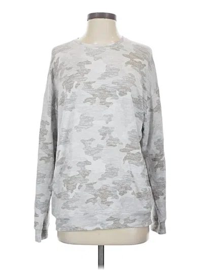 Pre-owned Athleta Long Sleeve T-shirt In Silver
