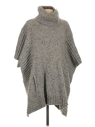 Pre-owned Athleta Poncho In Gray