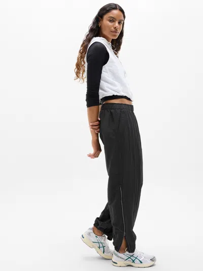 Athleta Pursuit Mid Rise Zip Jogger In Black