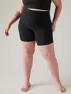 Athleta Salutation Stash 5 Short In Black