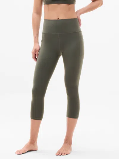 Athleta Salutation Stash High Rise Capri In Green