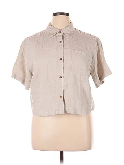 Pre-owned Athleta Short Sleeve Button Down Shirt In Ivory