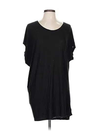 Pre-owned Athleta Short Sleeve T-shirt In Black