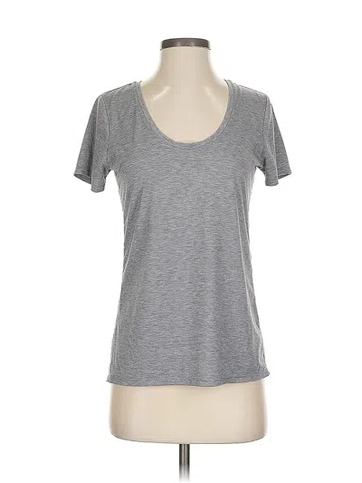Pre-owned Athleta Short Sleeve T-shirt In Gray