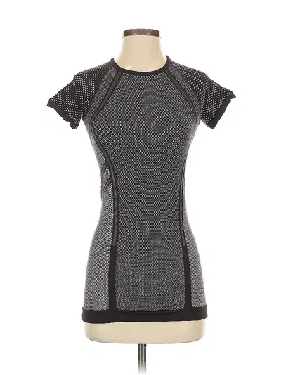 Pre-owned Athleta Short Sleeve T-shirt In Gray