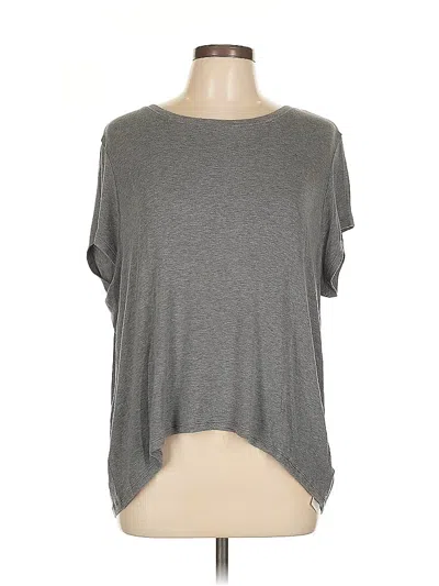 Pre-owned Athleta Short Sleeve T-shirt In Gray
