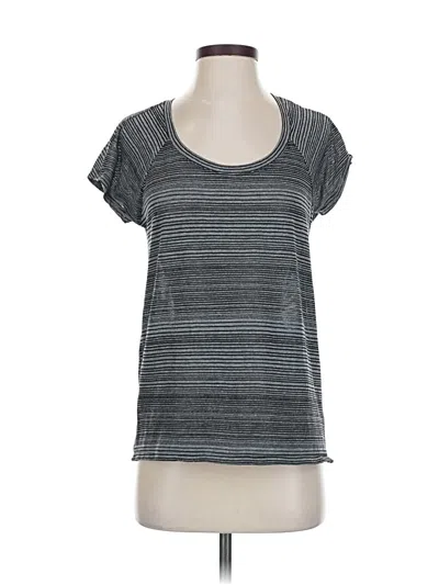Pre-owned Athleta Short Sleeve T-shirt In Gray