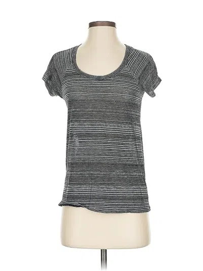 Pre-owned Athleta Short Sleeve T-shirt In Gray