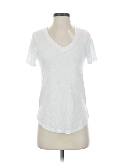 Pre-owned Athleta Short Sleeve T-shirt In Silver