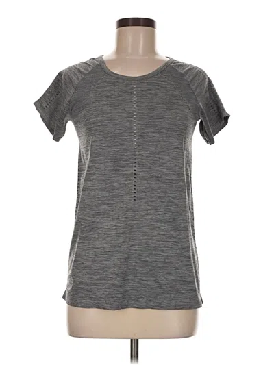 Pre-owned Athleta Short Sleeve Top Gray Crew Neck Tops