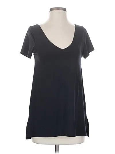 Pre-owned Athleta Short Sleeve T-shirt In Black