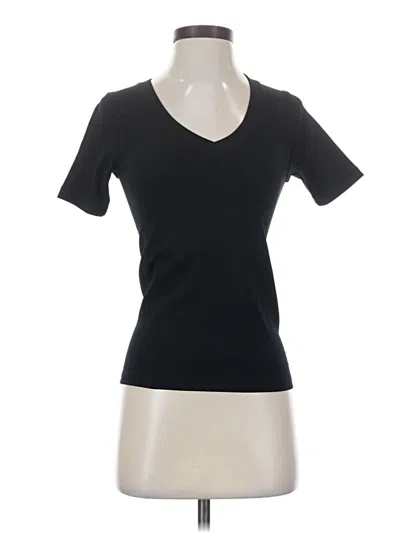 Pre-owned Athleta Short Sleeve T-shirt In Black