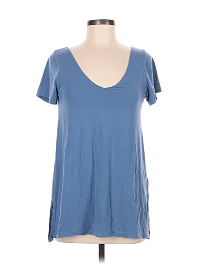 Pre-owned Athleta Short Sleeve T-shirt In Blue