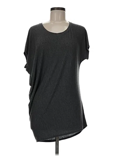 Pre-owned Athleta Short Sleeve T-shirt In Gray