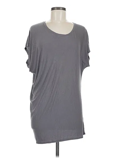 Pre-owned Athleta Short Sleeve T-shirt In Gray