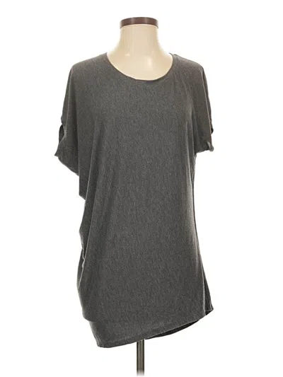 Pre-owned Athleta Short Sleeve T-shirt In Gray