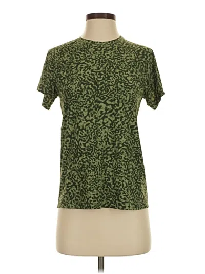 Pre-owned Athleta Short Sleeve T-shirt In Green