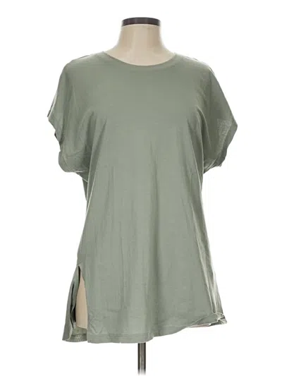 Pre-owned Athleta Short Sleeve T-shirt In Green