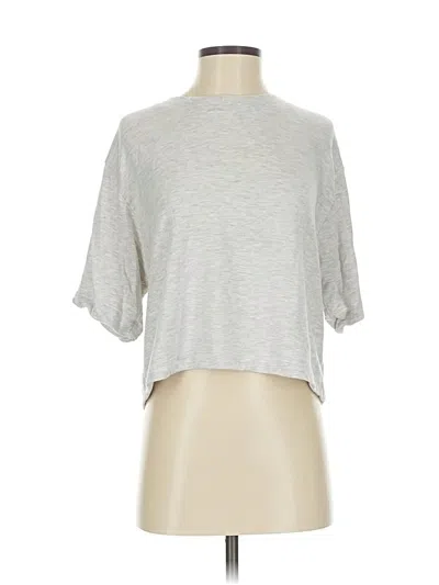 Pre-owned Athleta Short Sleeve T-shirt In Silver