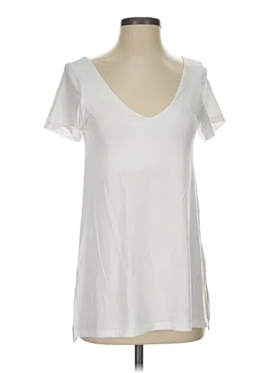 Pre-owned Athleta Short Sleeve T-shirt In White