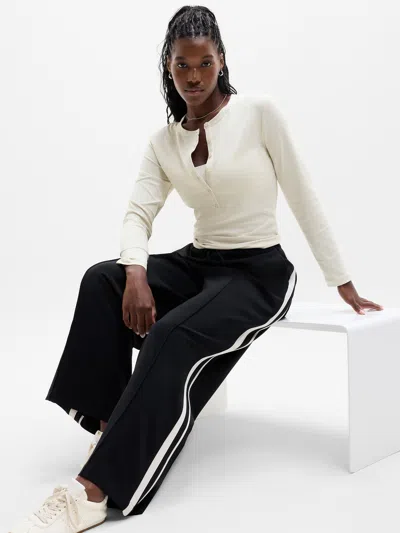 Athleta Signature Rib Long Sleeve Henley Top In Brown