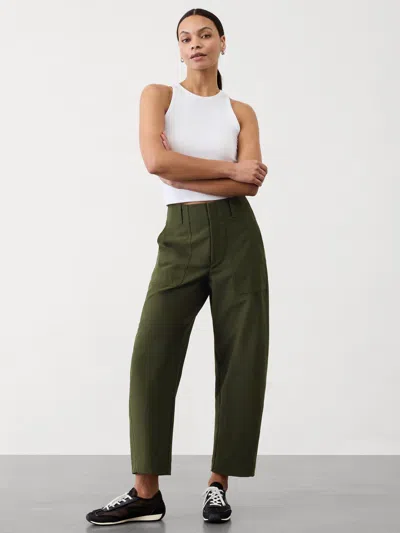 Athleta Skyline Barrel Leg Pant In Aspen Olive
