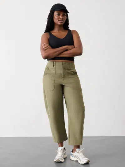 Athleta Skyline Barrel Leg Pant In Olive Branch