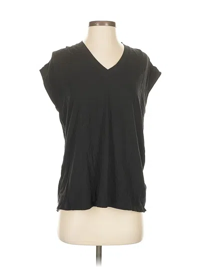 Pre-owned Athleta Sleeveless T-shirt In Black