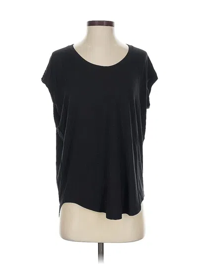 Pre-owned Athleta Sleeveless T-shirt In Black