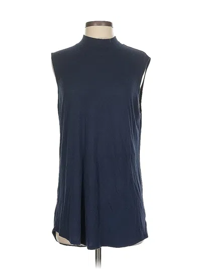 Pre-owned Athleta Sleeveless T-shirt In Blue