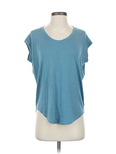 Pre-owned Athleta Sleeveless T-shirt In Blue