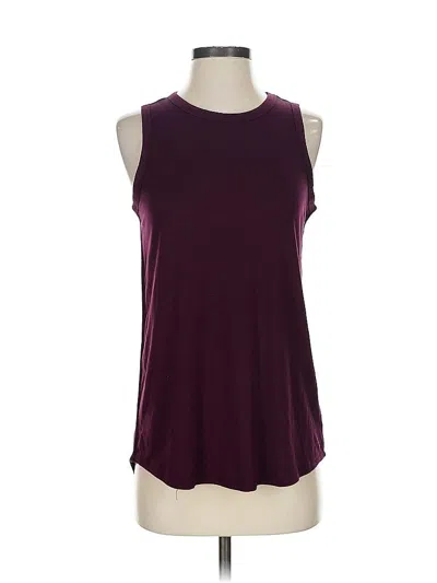 Pre-owned Athleta Sleeveless T-shirt In Burgundy