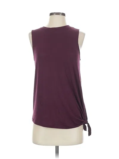 Pre-owned Athleta Sleeveless T-shirt In Burgundy