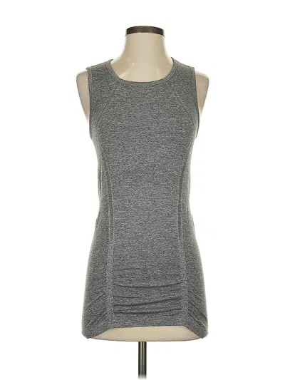 Pre-owned Athleta Sleeveless T-shirt In Gray