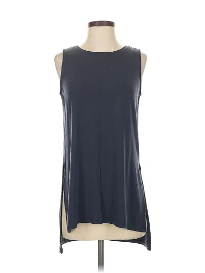 Pre-owned Athleta Sleeveless T-shirt In Gray