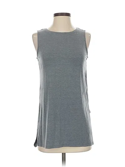 Pre-owned Athleta Sleeveless T-shirt In Gray