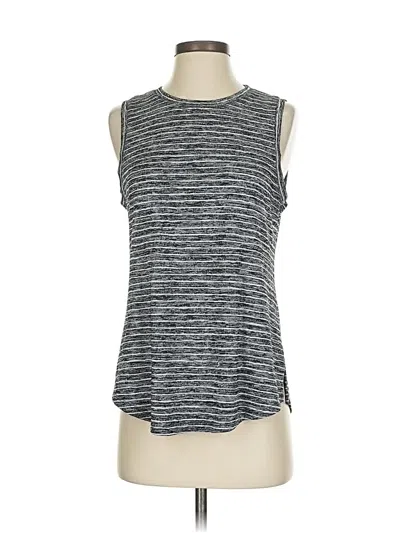 Pre-owned Athleta Sleeveless T-shirt In Gray