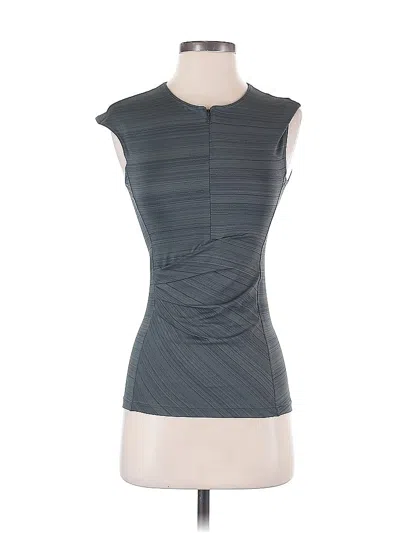 Pre-owned Athleta Sleeveless T-shirt In Green