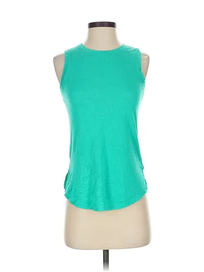 Pre-owned Athleta Sleeveless T-shirt In Green