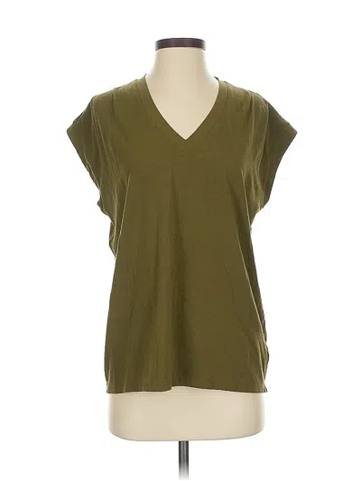 Pre-owned Athleta Sleeveless T-shirt In Green