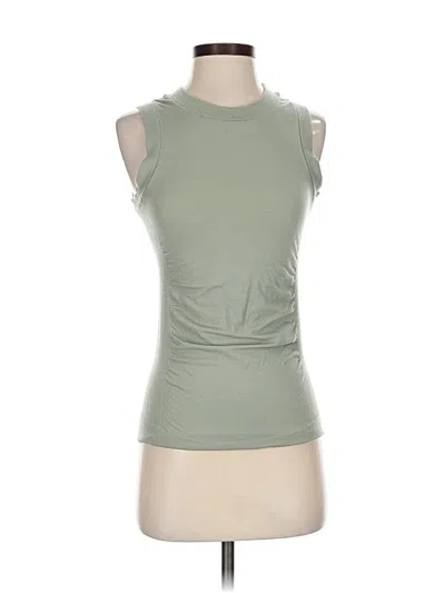 Pre-owned Athleta Sleeveless T-shirt In Green