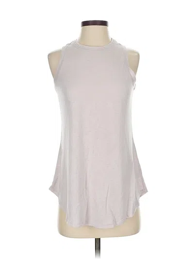 Pre-owned Athleta Sleeveless T-shirt In Silver