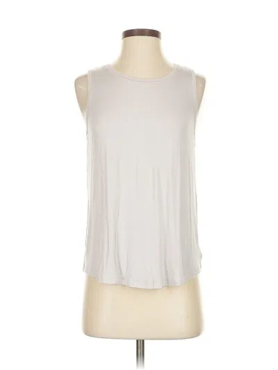 Pre-owned Athleta Sleeveless T-shirt In Silver